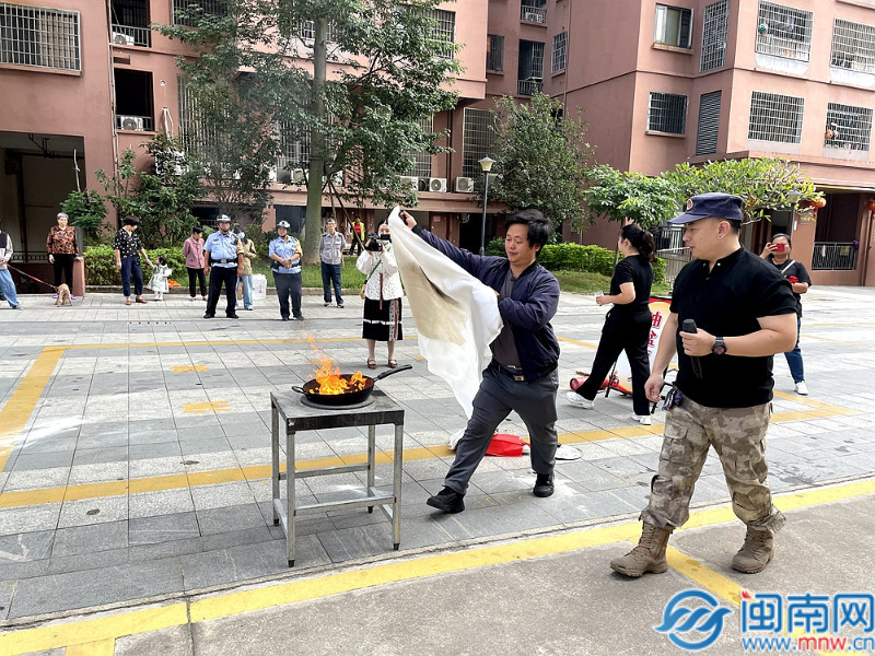 【51cg吃瓜網(wǎng)今日吃瓜】歐陽(yáng)明高：2024年新能源汽車(chē)市場(chǎng)占有率有望突破40%