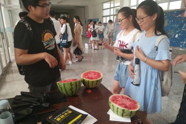 【黑料吃瓜網(wǎng)免費進入】歲除當天銀聯(lián)、網(wǎng)聯(lián)共處理付出買賣40.54億筆