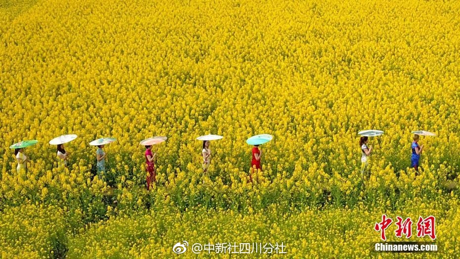 【51cgfun每日吃瓜必吃防走丟】國(guó)資委：2024年戰(zhàn)略性新興產(chǎn)業(yè)完成投資2.7萬(wàn)億元，同比增長(zhǎng)21.8%
