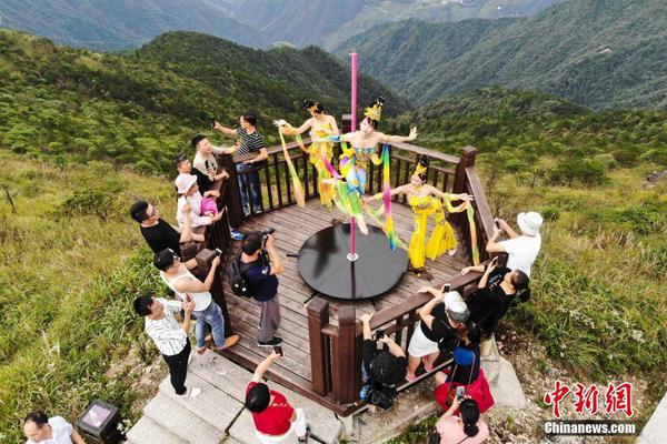 上海鋼聯(lián)：今天電池級(jí)碳酸鋰價(jià)格較上天上漲1000元，平均價(jià)格為8.20萬元/噸